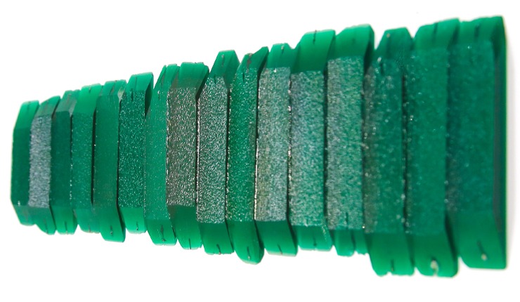 синтетический изумруд