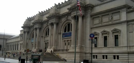 Метрополитен-музей