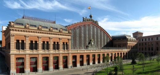 Железнодорожный вокзал Аточа