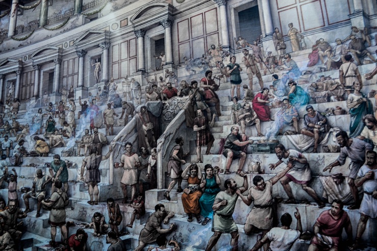 люди в колизее