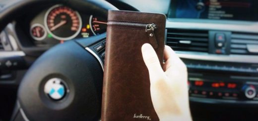 портмоне в машине