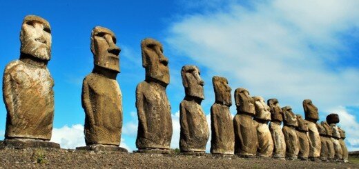 статуи Моаи